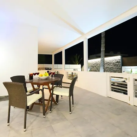 Alegria Puerto Calero Lanzarote Villa *
