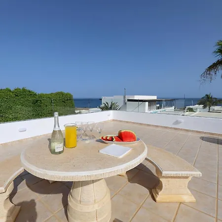 Villa Alegria Puerto Calero Lanzarote *