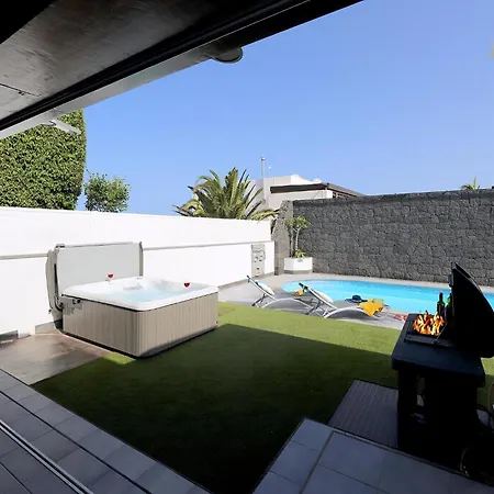 Luxury Casa Nublo 3 Bedrooms & Private Pool 푸에르토카레로