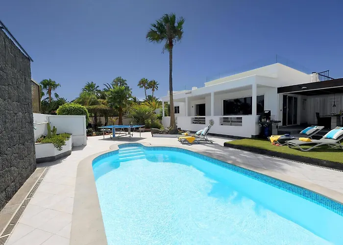 Luxury Casa Nublo 3 Bedrooms & Private Pool Вилла *