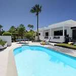 Luxury Casa Nublo 3 Bedrooms & Private Pool Villa *